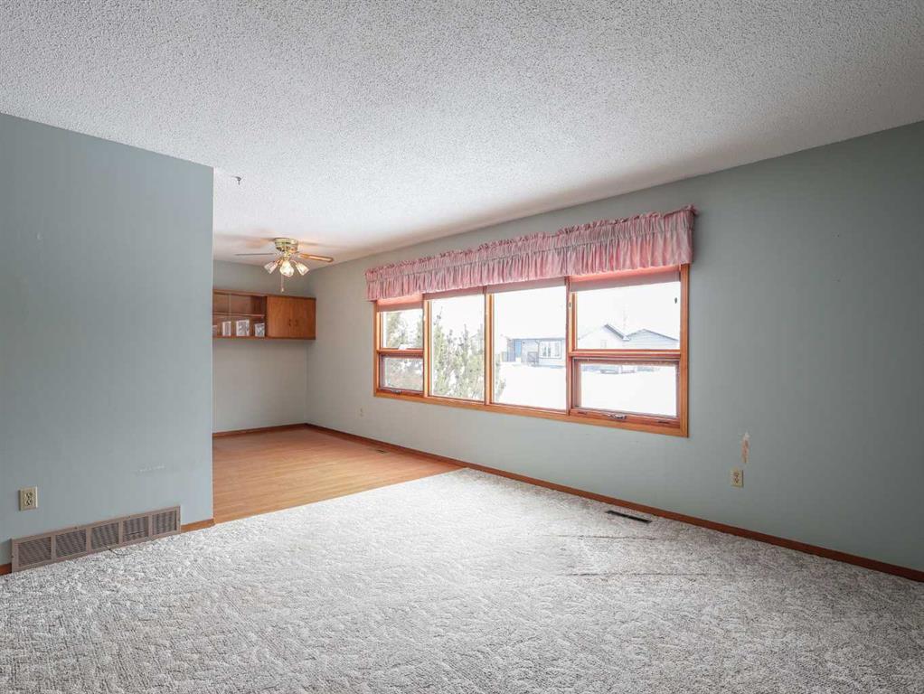 Picture for 5718 40 Avenue 