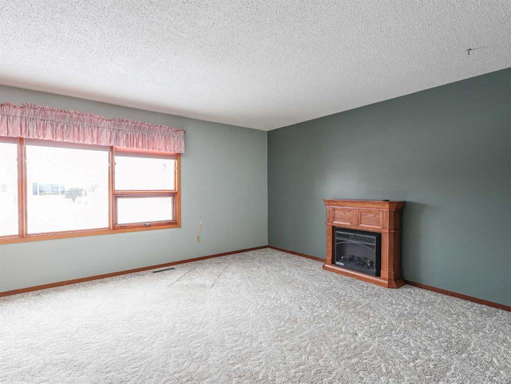 Picture for 5718 40 Avenue 