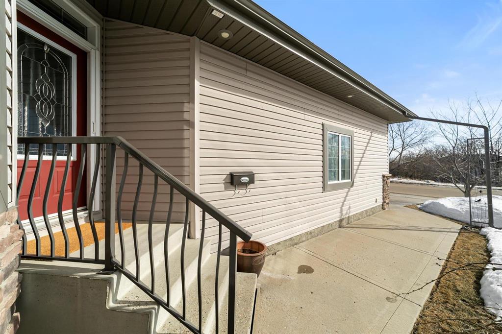 Picture for 5406A 39 Avenue 