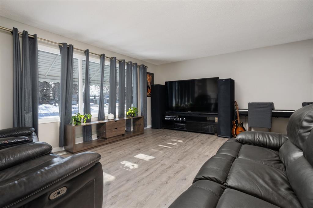 Picture for 6314 38 AvenueClose 