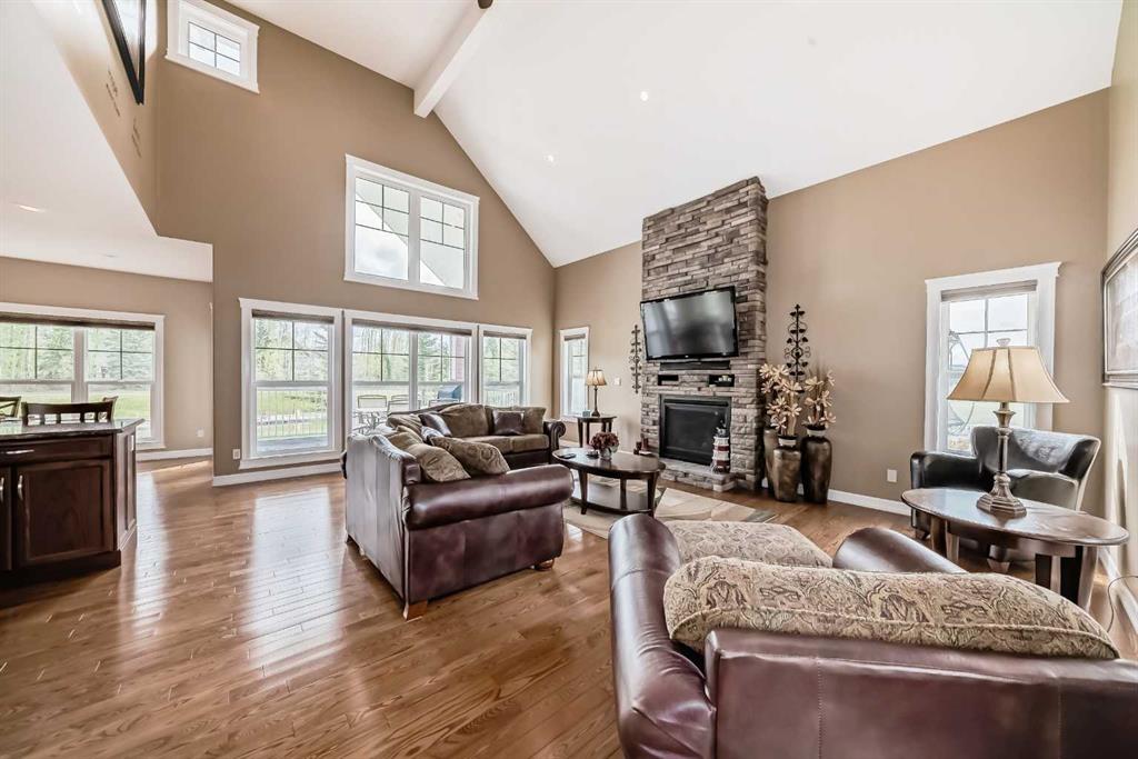 Picture for 559 Summer Crescent  