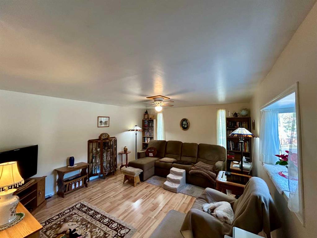 Picture for 5213 58 Street 