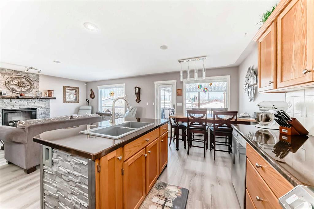 Picture for 232 Deschner Close 