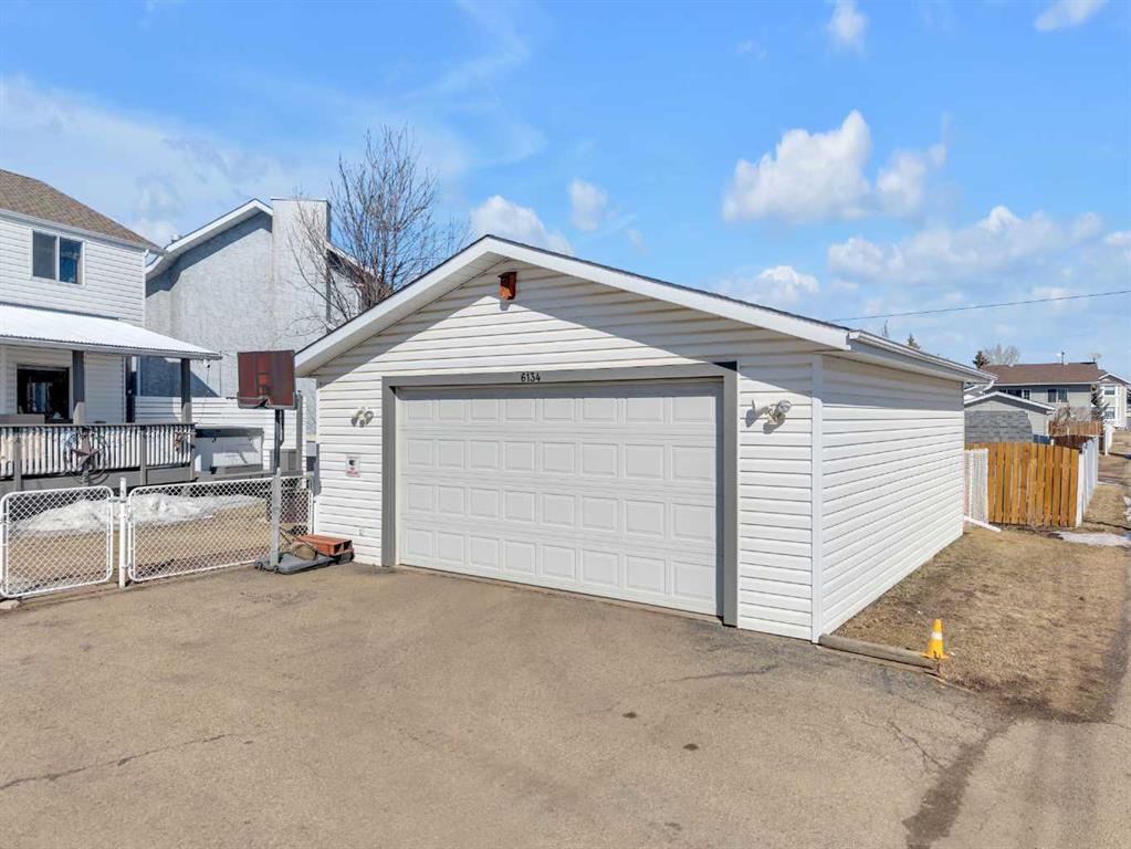 Picture for 6134 52 StreetClose 