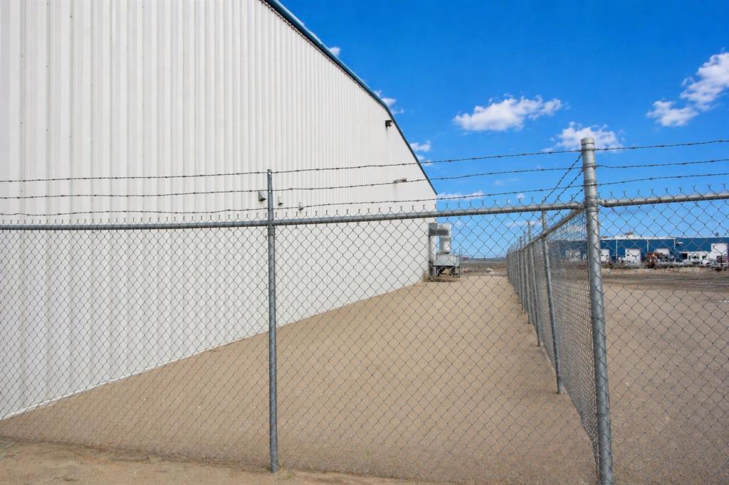 Picture for 3, 8 GATEWAY Boulevard 