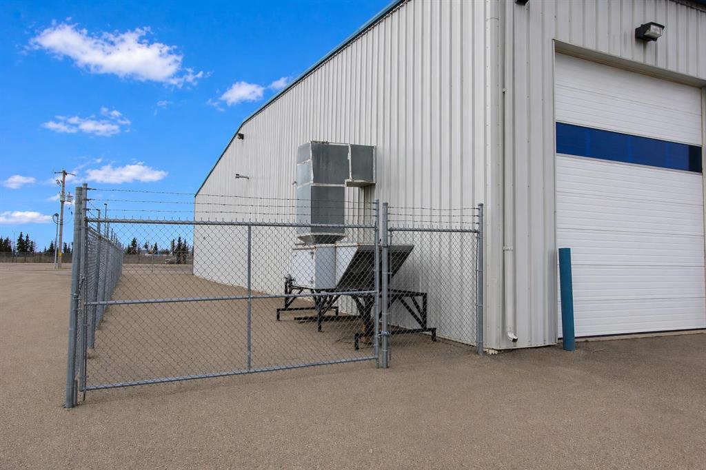 Picture for 3, 8 GATEWAY Boulevard 