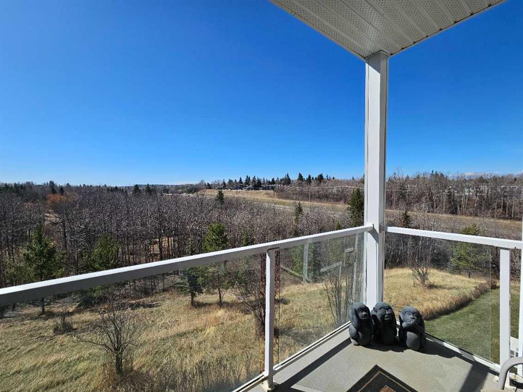 Picture for 302, 5217 39 Street 