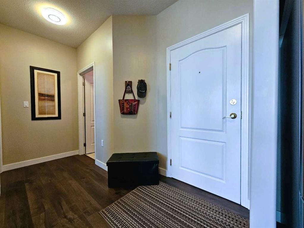 Picture for 302, 5217 39 Street 