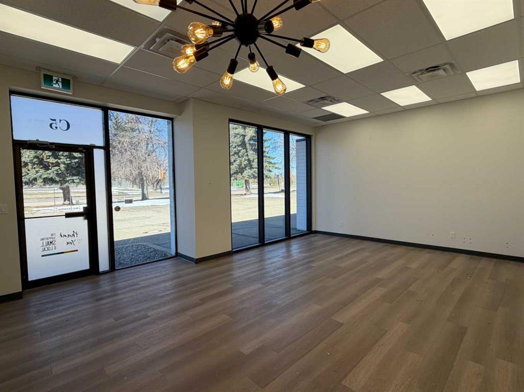 Picture for C5, 5580 45 Street 