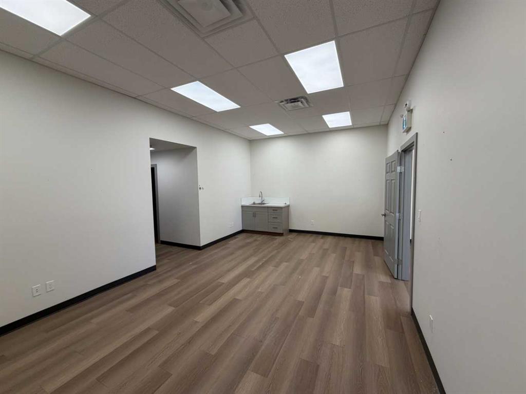 Picture for C5, 5580 45 Street 