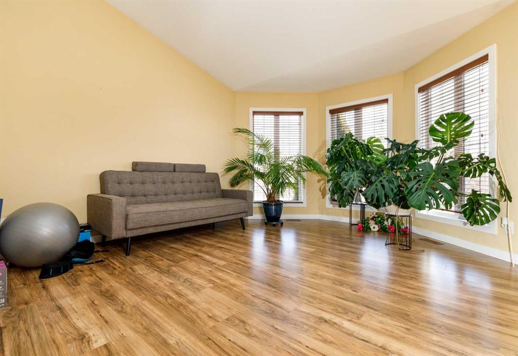 Picture for 43 Webster Drive 