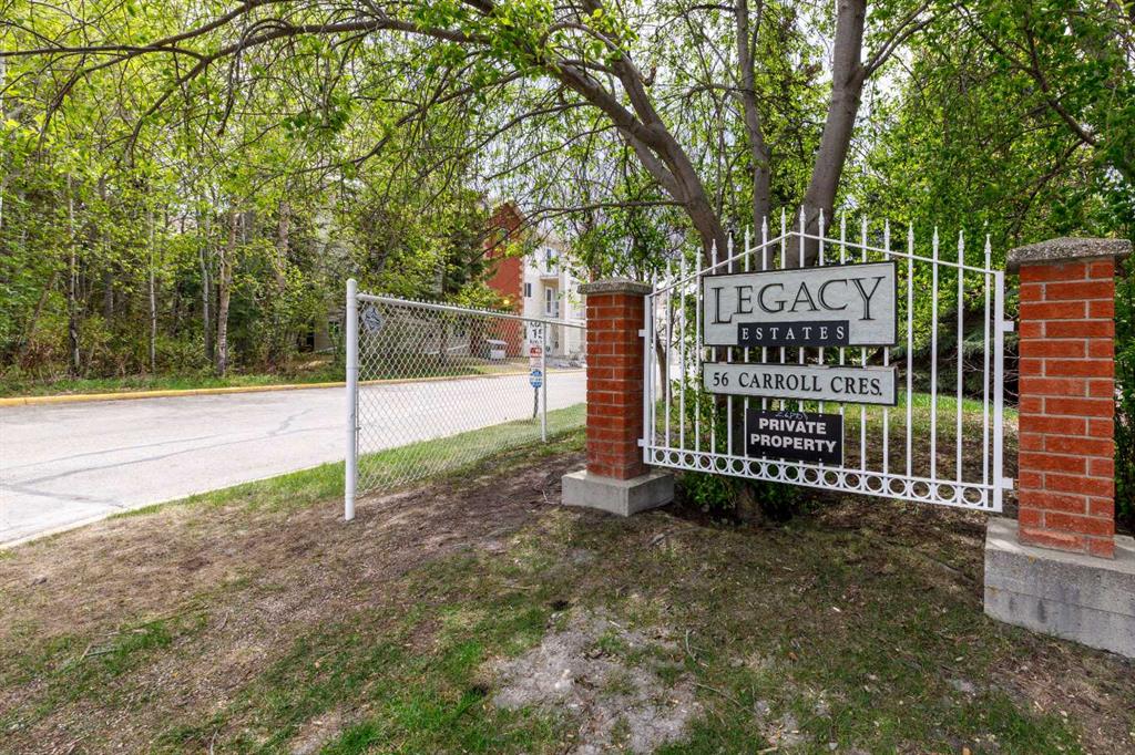 Picture for 326, 56 Carroll Crescent 
