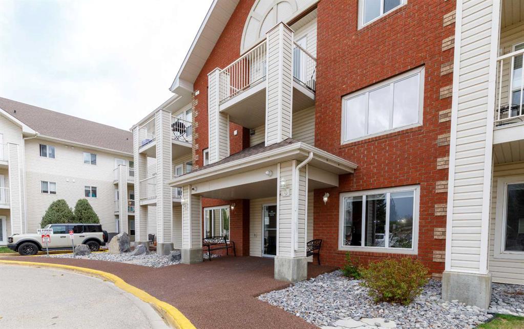 Picture for 326, 56 Carroll Crescent 