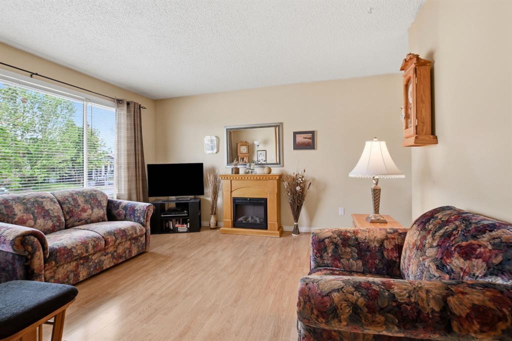 Picture for 5327 38 Street 