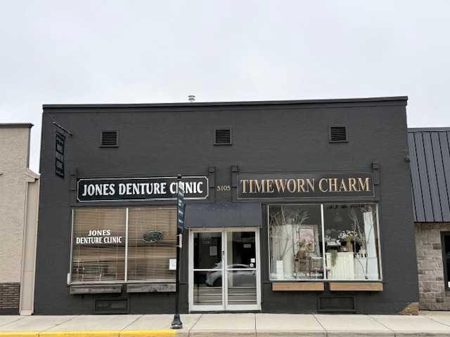 Picture for 5105 50 Avenue 
