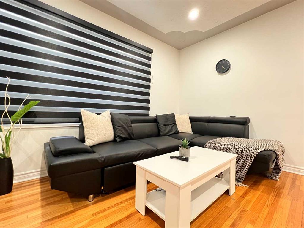 Picture for 560 Northmount Drive NW