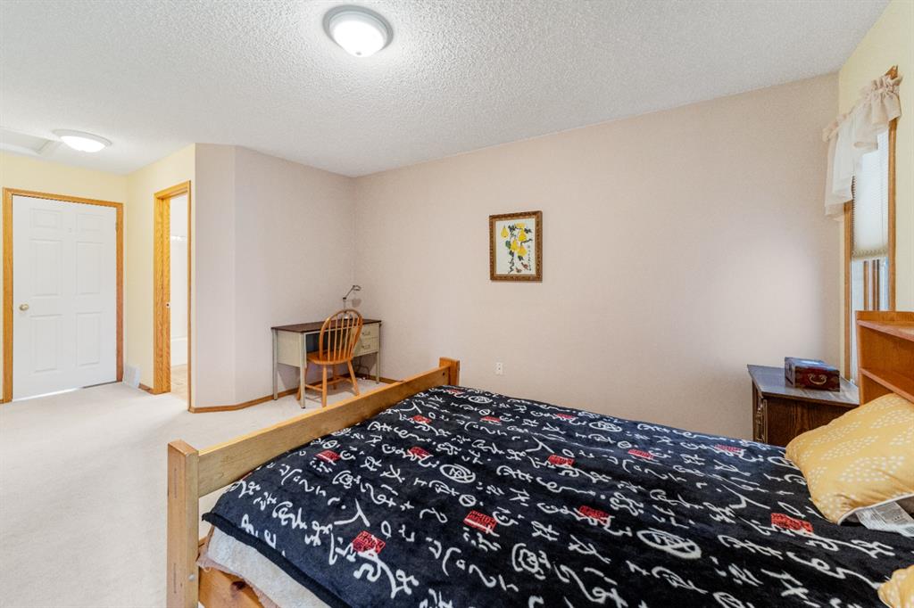      3203 62A Street NW , Camrose, 0048,T4V 4N1 ;  Listing Number: MLS A1231173
