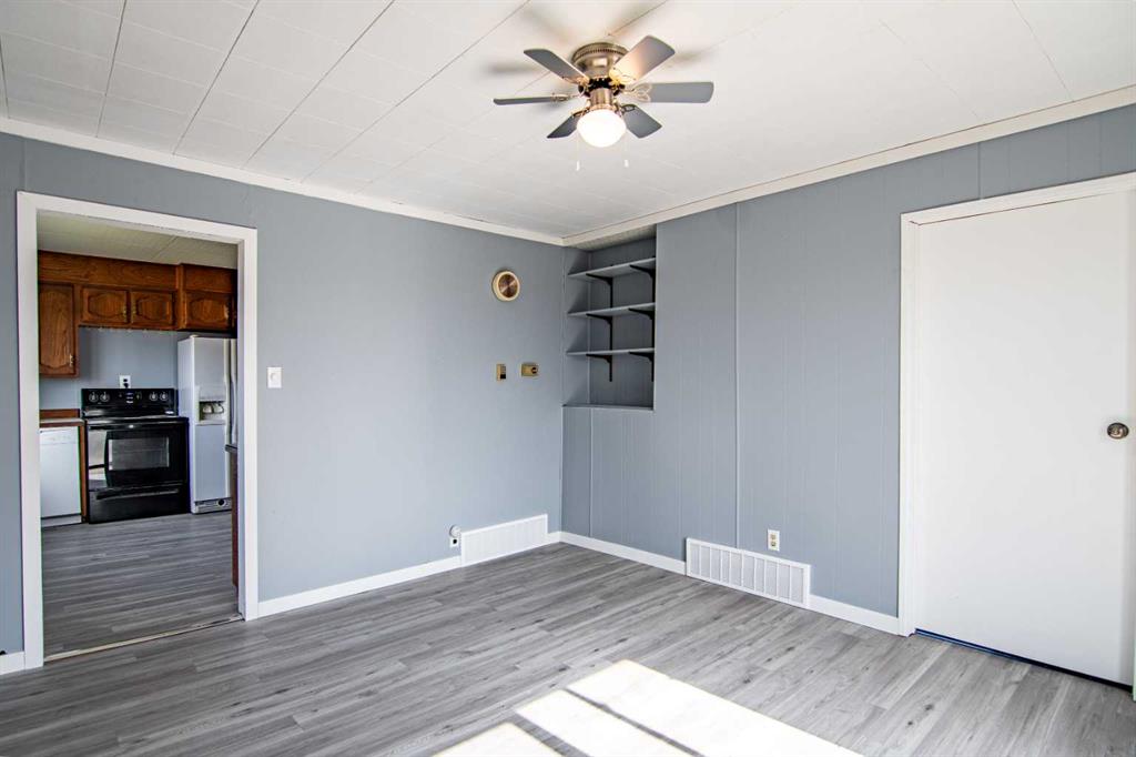 Picture for 39061 Range Road 220  