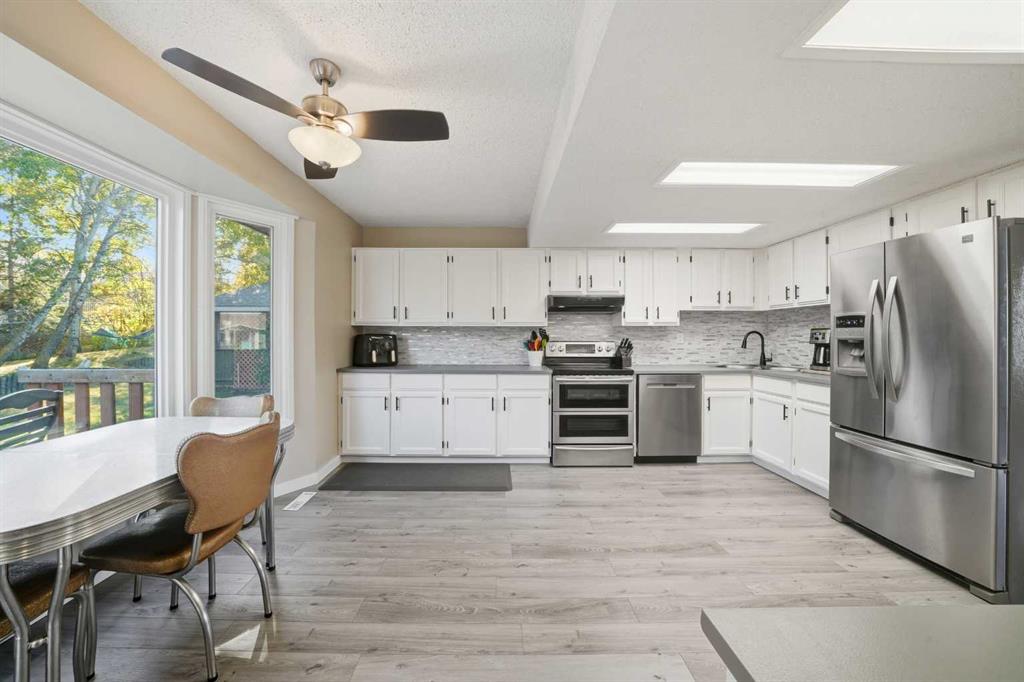 Picture for 21 Cunningham Crescent  https://www.cirrealty.ca/reb/cara/3/A2263803_14.jpg