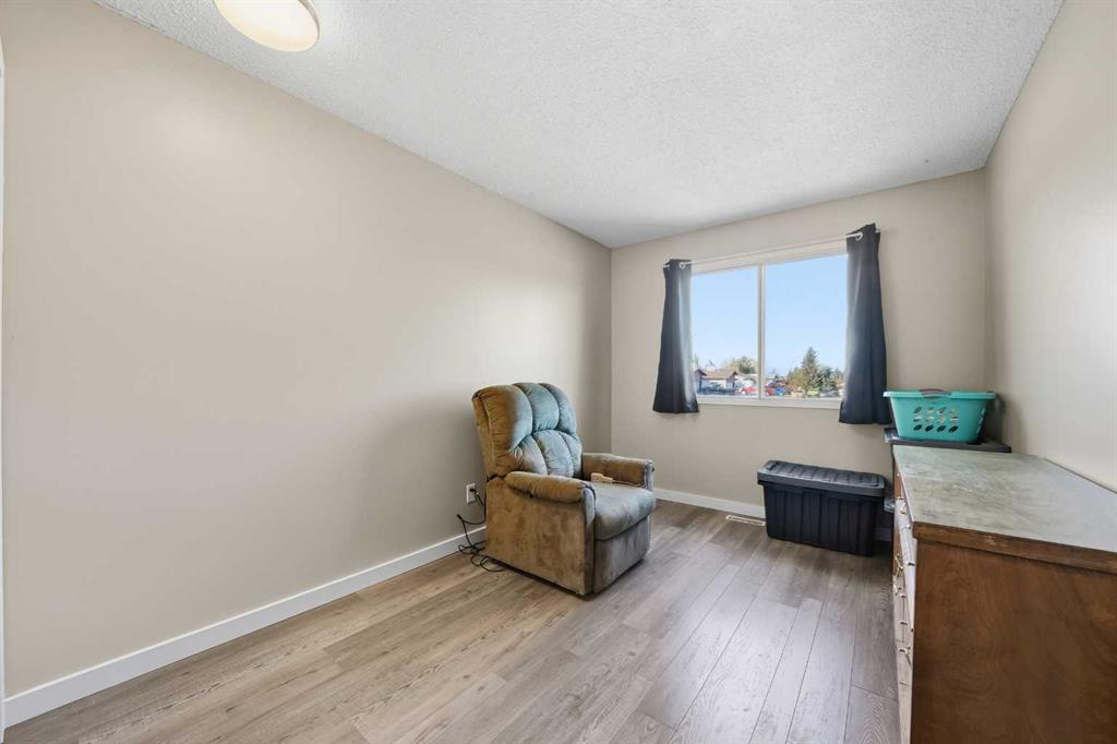Picture for 21 Cunningham Crescent  https://www.cirrealty.ca/reb/cara/3/A2263803_19.jpg