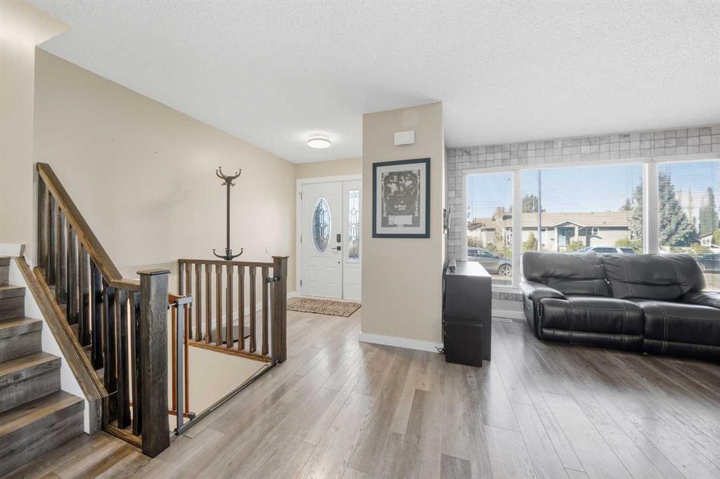 Picture for 21 Cunningham Crescent  https://www.cirrealty.ca/reb/cara/3/A2263803_26.jpg