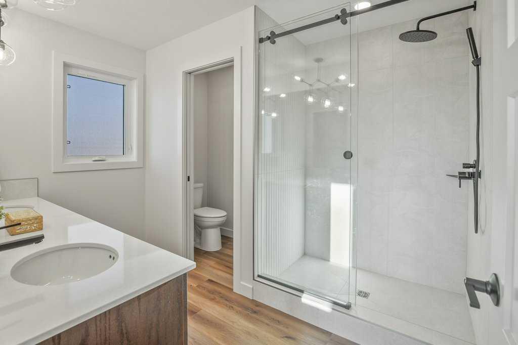 Picture for 62 Eaton Crescent  https://www.cirrealty.ca/reb/cara/3/A2263873_25.jpg