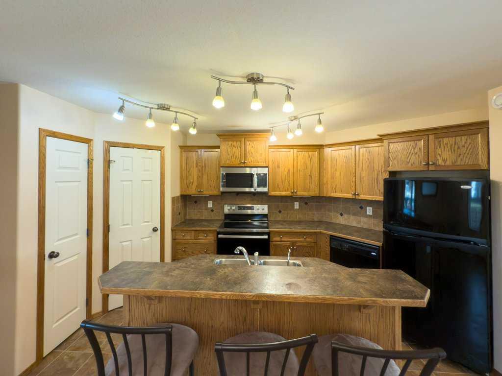 Picture for 4412 58 Street Close   https://www.cirrealty.ca/reb/cara/3/A2264203_11.jpg