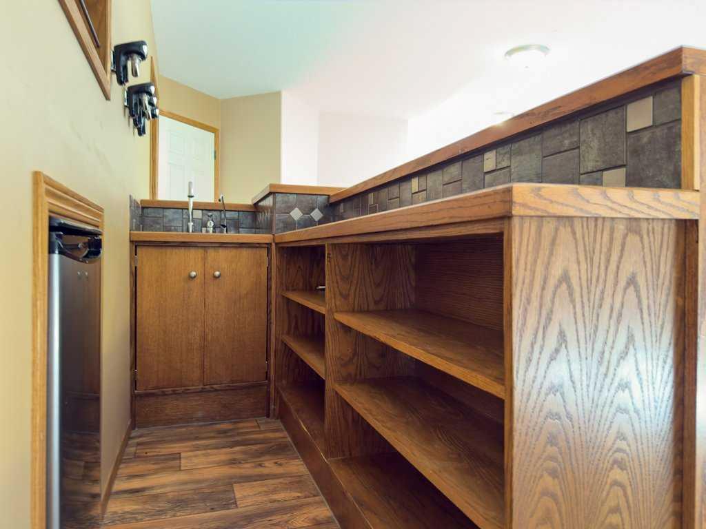 Picture for 4412 58 Street Close   https://www.cirrealty.ca/reb/cara/3/A2264203_30.jpg