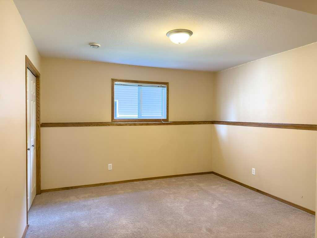 Picture for 4412 58 Street Close   https://www.cirrealty.ca/reb/cara/3/A2264203_31.jpg