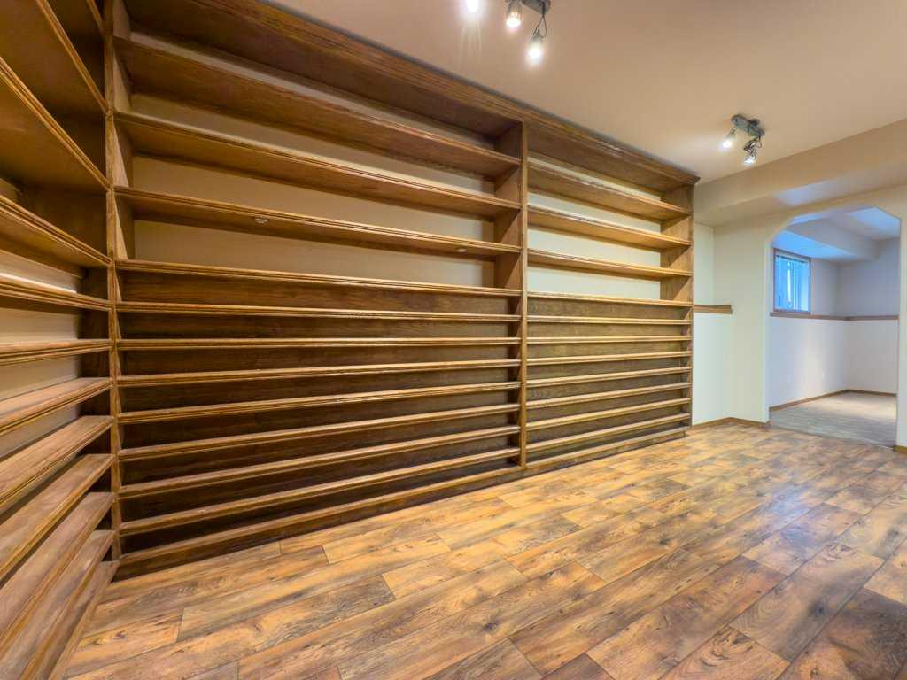 Picture for 4412 58 Street Close   https://www.cirrealty.ca/reb/cara/3/A2264203_37.jpg