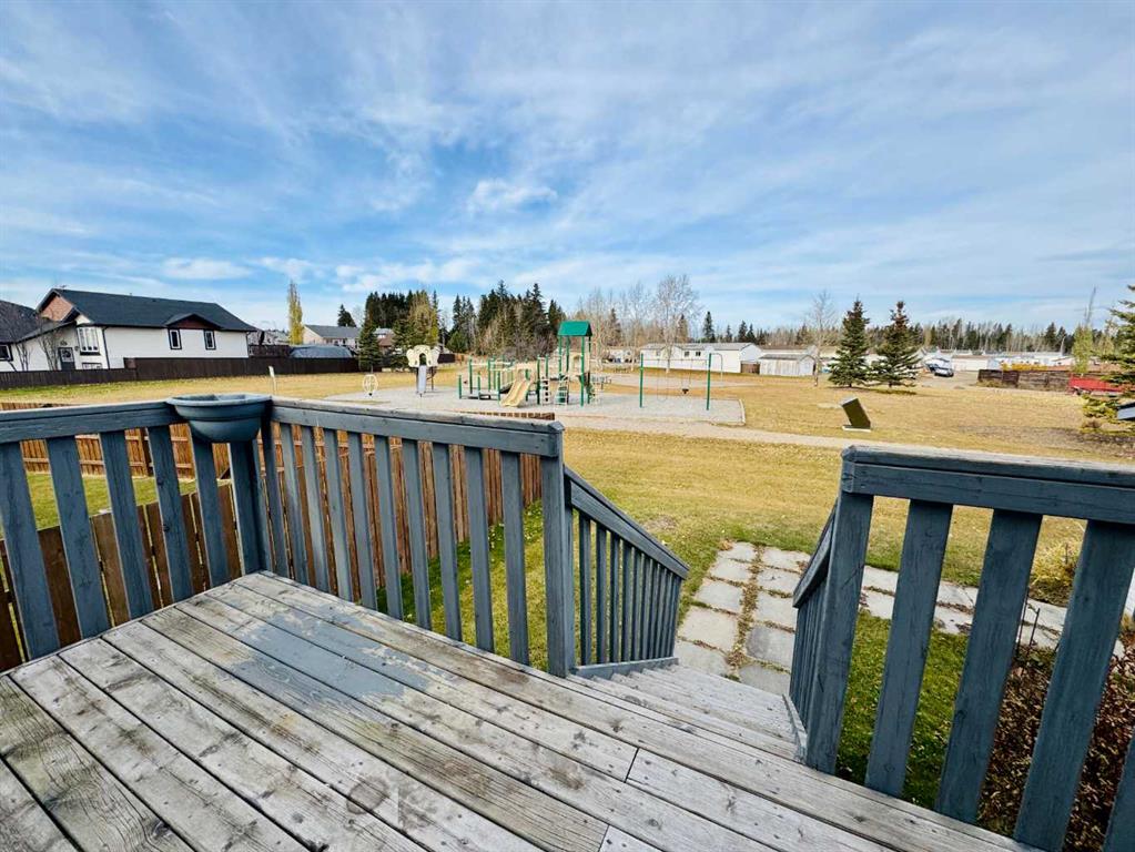 Picture for 4412 58 Street Close   https://www.cirrealty.ca/reb/cara/3/A2264203_42.jpg