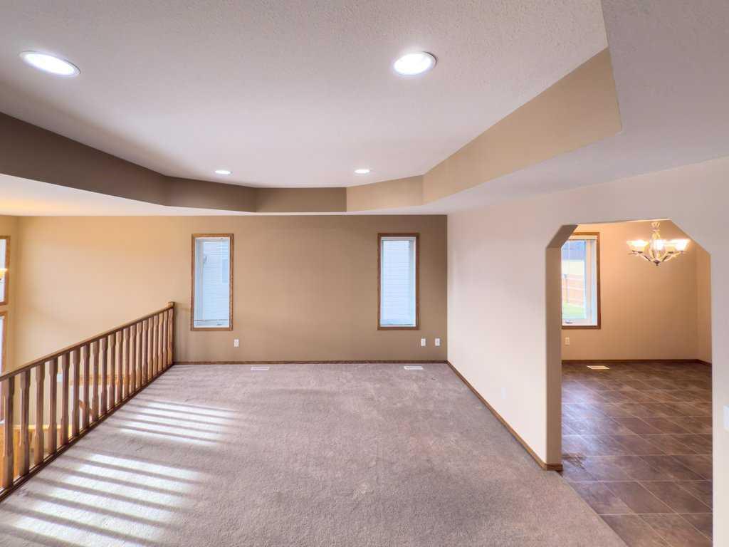 Picture for 4412 58 Street Close   https://www.cirrealty.ca/reb/cara/3/A2264203_8.jpg