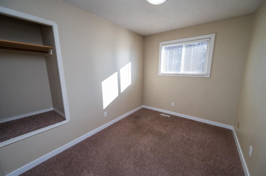 Picture for 6, 41 Cosgrove Crescent  https://www.cirrealty.ca/reb/cara/3/A2264313_15.jpg