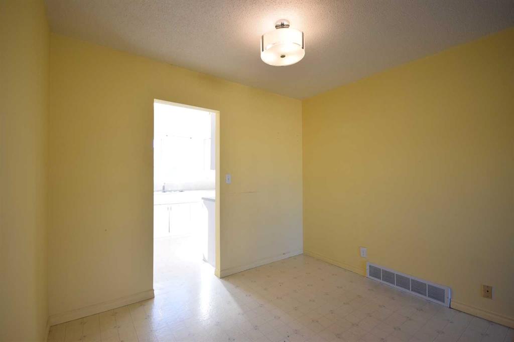 Picture for 111, 5823 57 Street  https://www.cirrealty.ca/reb/cara/3/A2265123_11.jpg