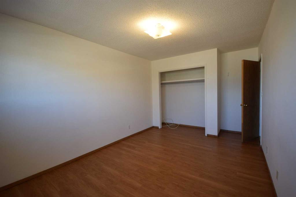 Picture for 111, 5823 57 Street  https://www.cirrealty.ca/reb/cara/3/A2265123_13.jpg