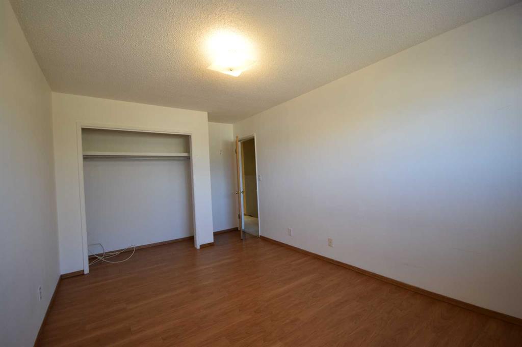 Picture for 111, 5823 57 Street  https://www.cirrealty.ca/reb/cara/3/A2265123_14.jpg