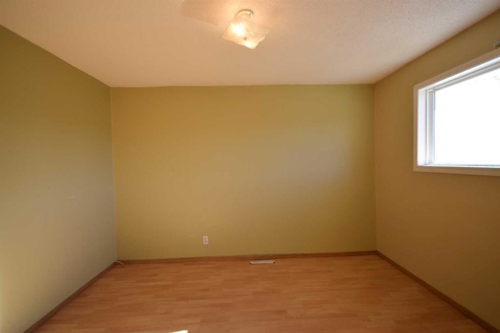 Picture for 111, 5823 57 Street  https://www.cirrealty.ca/reb/cara/3/A2265123_17.jpg