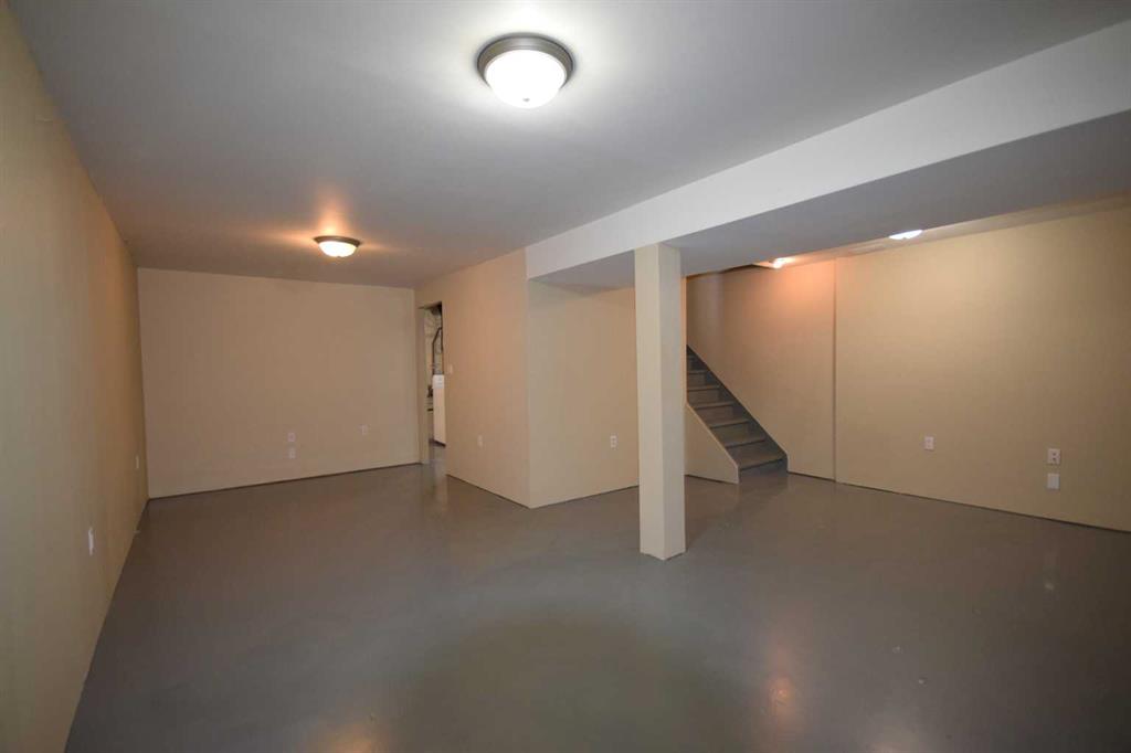 Picture for 111, 5823 57 Street  https://www.cirrealty.ca/reb/cara/3/A2265123_22.jpg