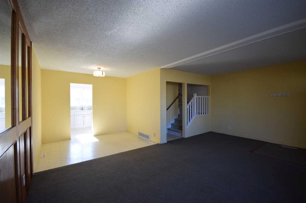 Picture for 111, 5823 57 Street  https://www.cirrealty.ca/reb/cara/3/A2265123_7.jpg
