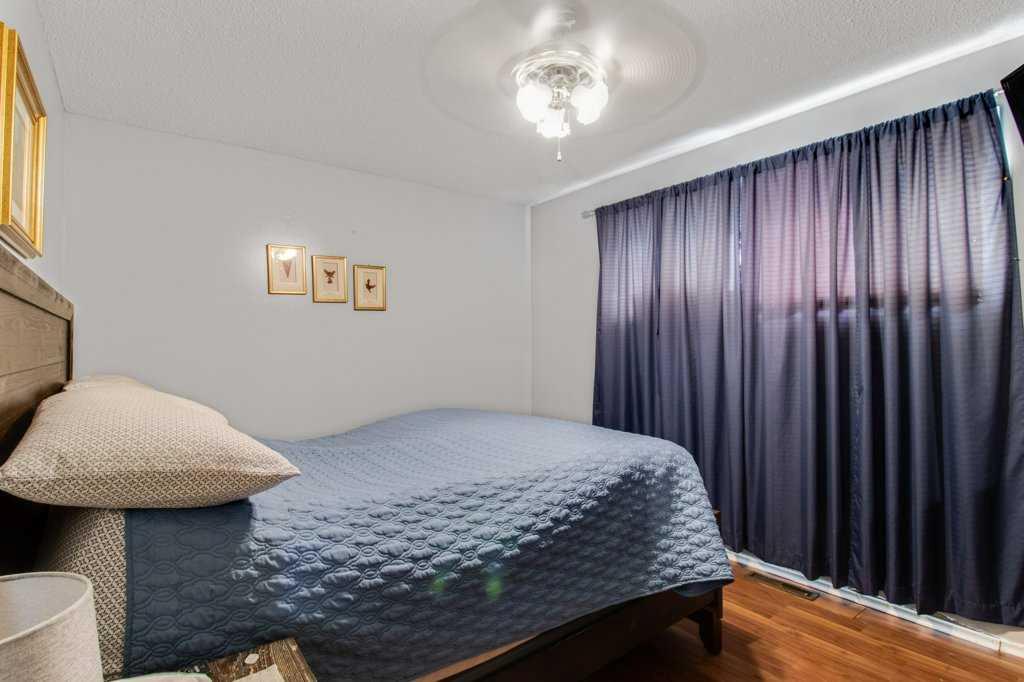 Picture for 4638 50 Avenue  https://www.cirrealty.ca/reb/cara/3/A2265263_12.jpg