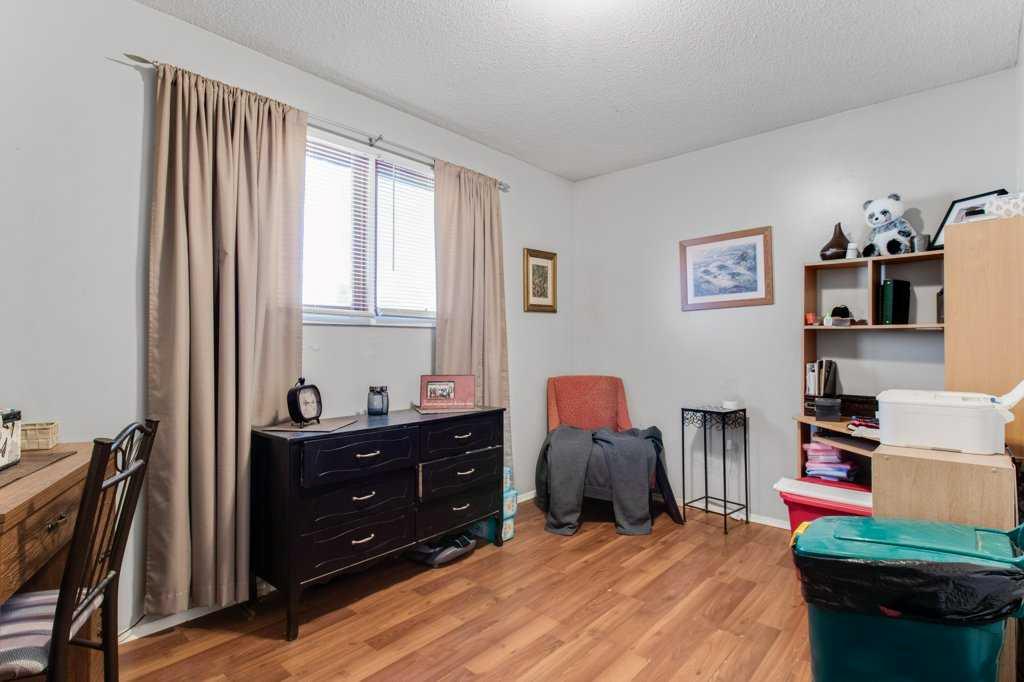 Picture for 4638 50 Avenue  https://www.cirrealty.ca/reb/cara/3/A2265263_13.jpg