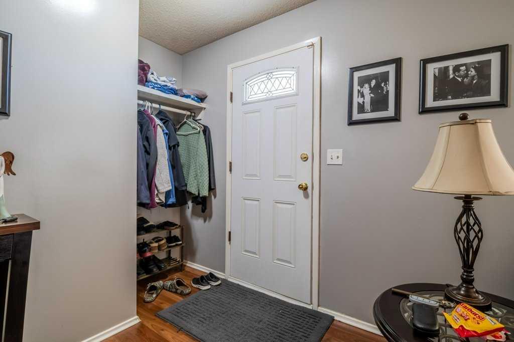 Picture for 4638 50 Avenue  Picture for 4638 50 Avenue