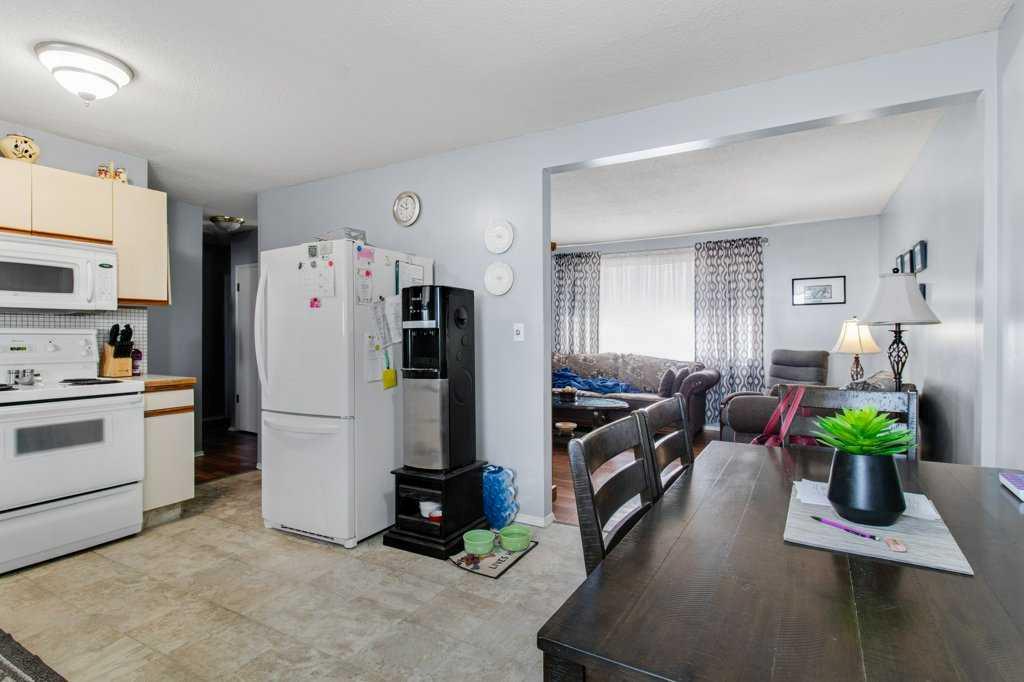 Picture for 4638 50 Avenue  https://www.cirrealty.ca/reb/cara/3/A2265263_9.jpg