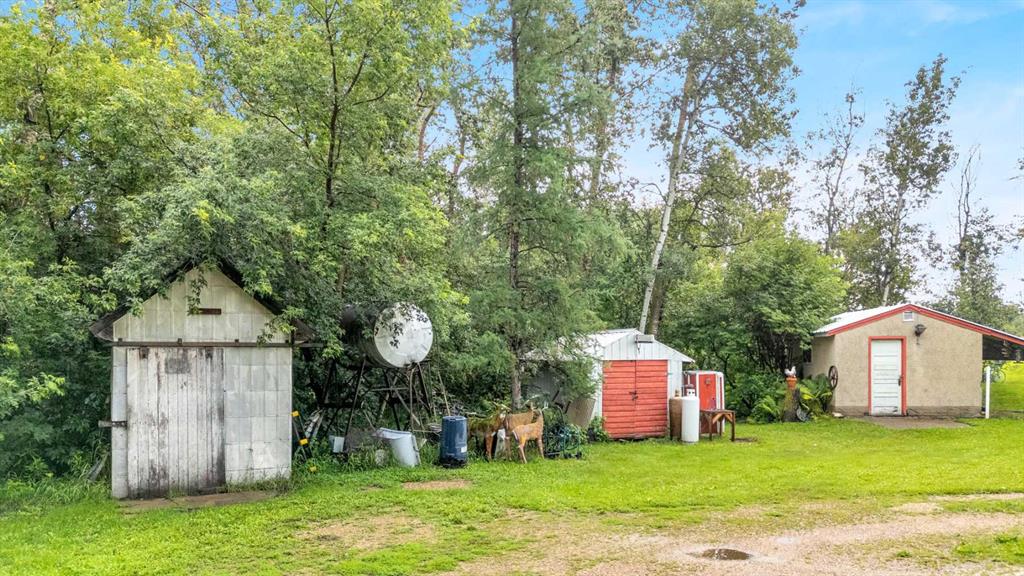 Picture for 2, 431014 Range Road 250   https://www.cirrealty.ca/reb/cara/3/A2265893_10.jpg