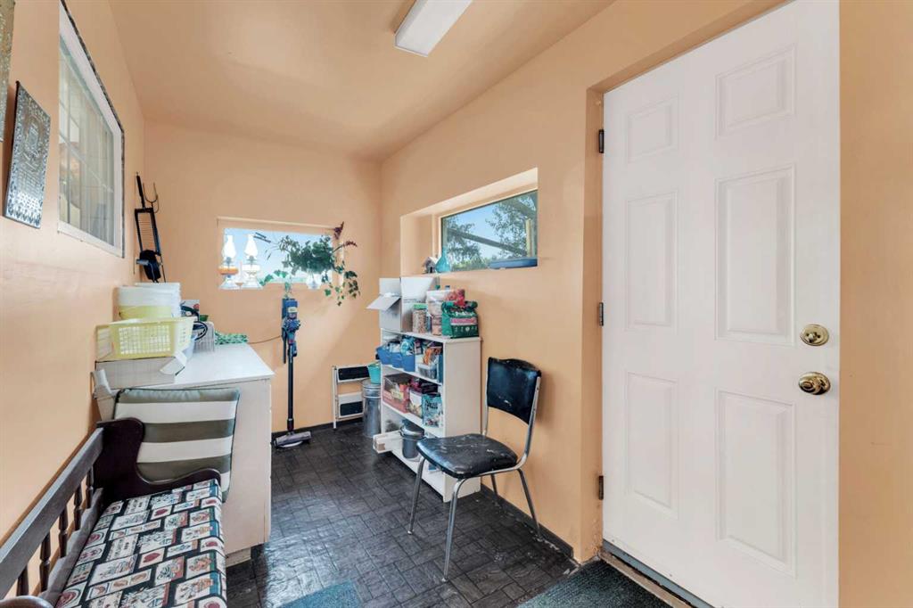 Picture for 2, 431014 Range Road 250   https://www.cirrealty.ca/reb/cara/3/A2265893_12.jpg