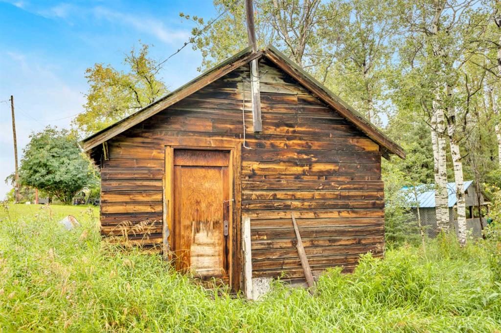Picture for 2, 431014 Range Road 250   https://www.cirrealty.ca/reb/cara/3/A2265893_30.jpg