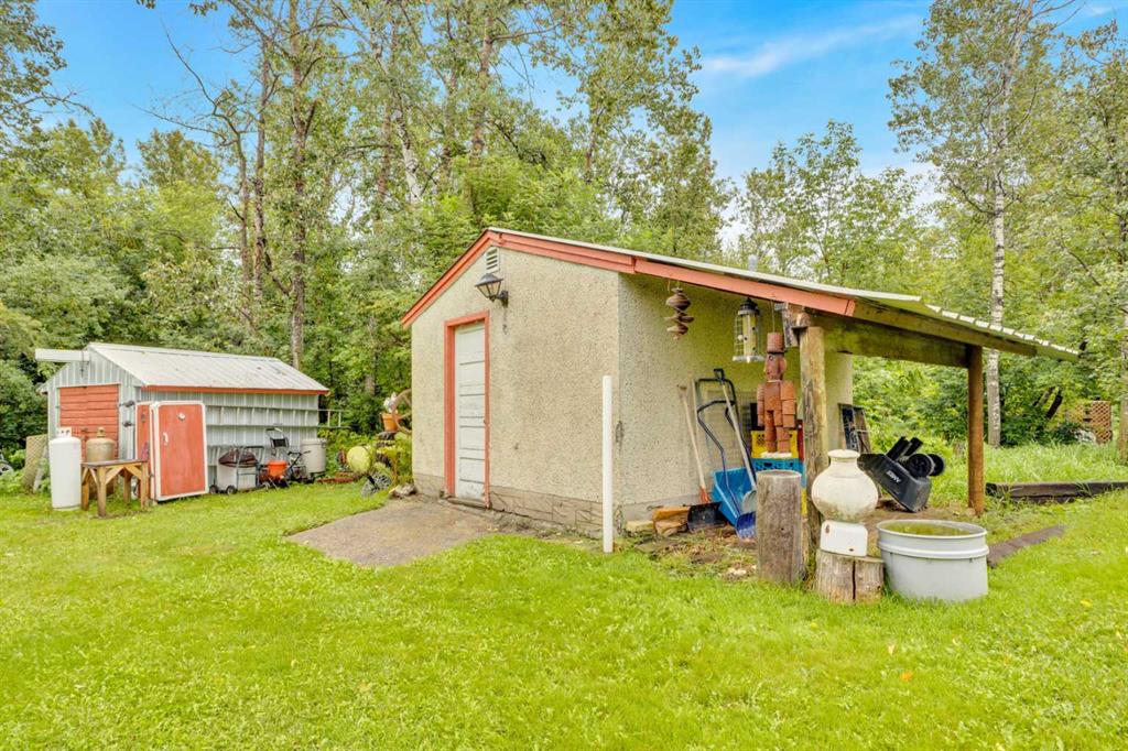 Picture for 2, 431014 Range Road 250   https://www.cirrealty.ca/reb/cara/3/A2265893_34.jpg