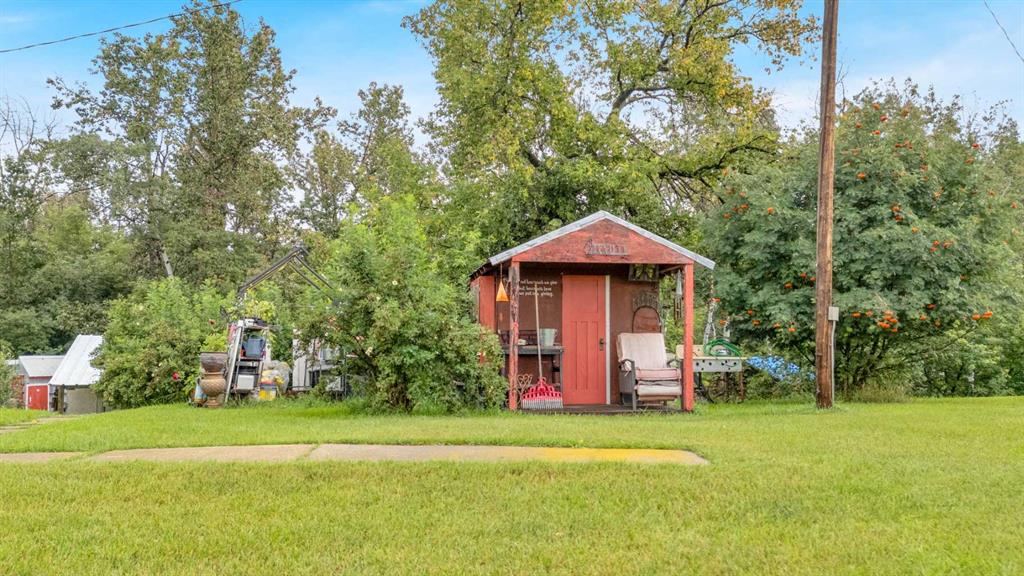 Picture for 2, 431014 Range Road 250   https://www.cirrealty.ca/reb/cara/3/A2265893_9.jpg