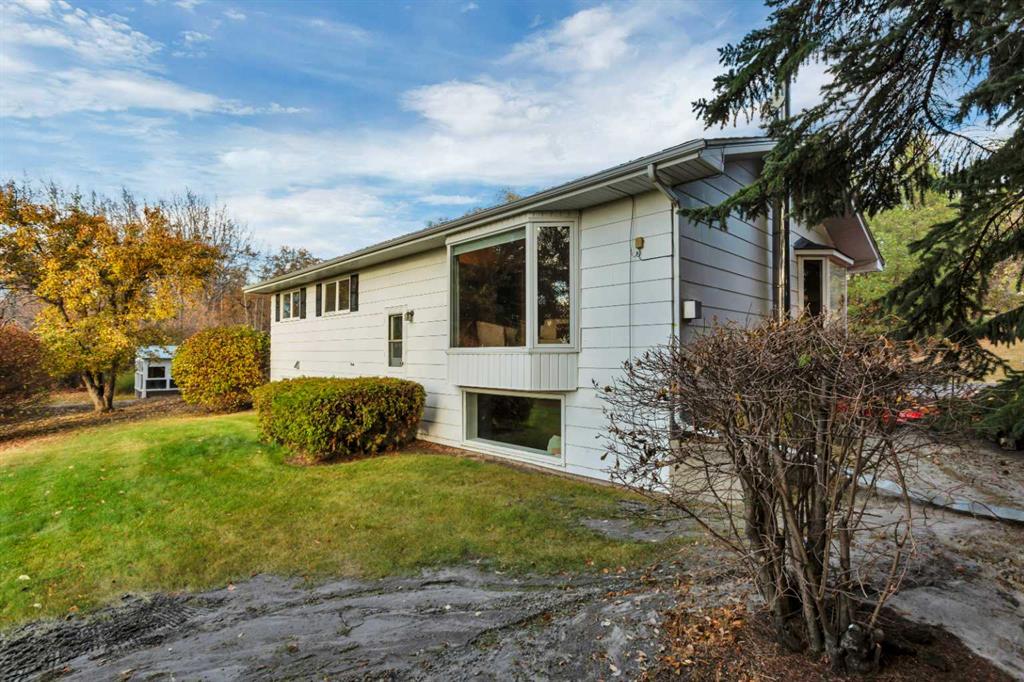 Picture for 8, 38349 Range Road 270  