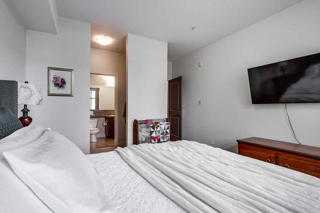 Picture for 117, 100 Lakeway Boulevard  https://www.cirrealty.ca/reb/cara/3/A2266733_18.jpg